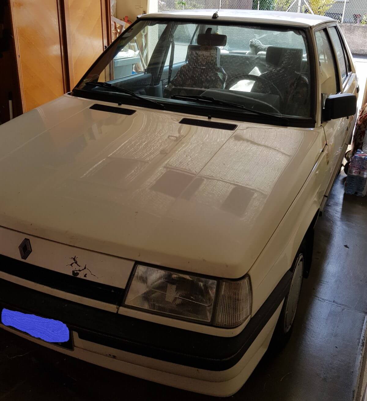 R9 GTL 1987 devant