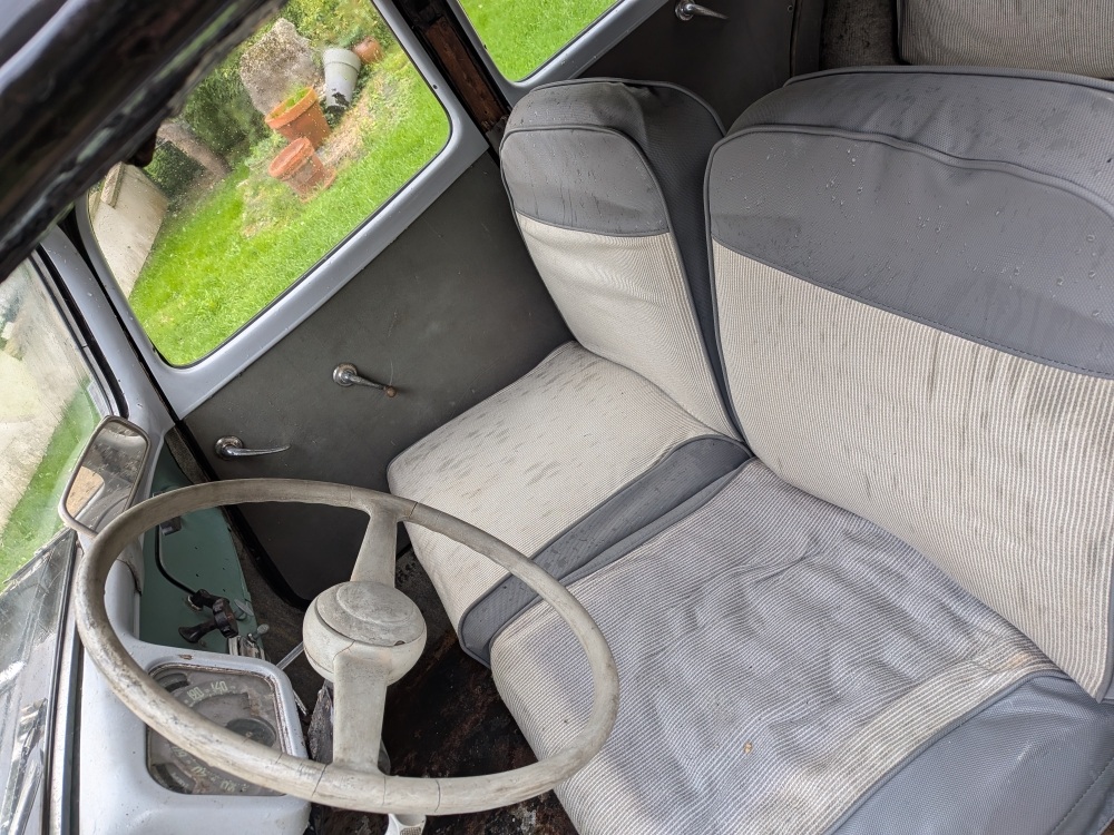 PXL_20251016_144050608 INT