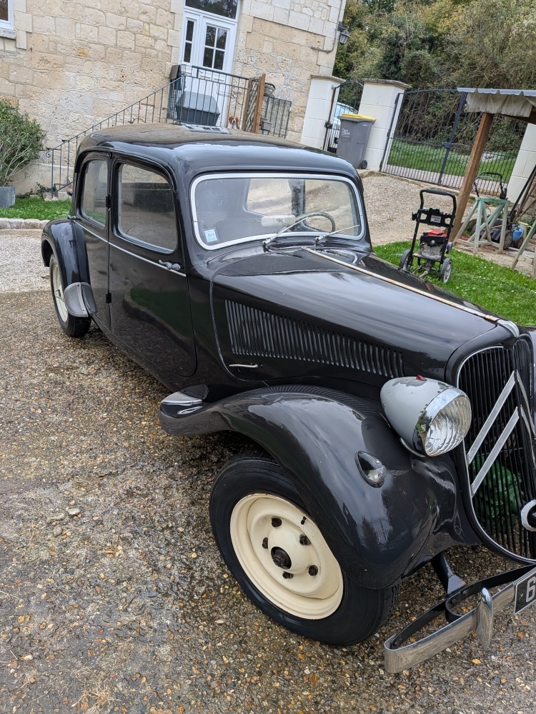 Traction-avant-noire